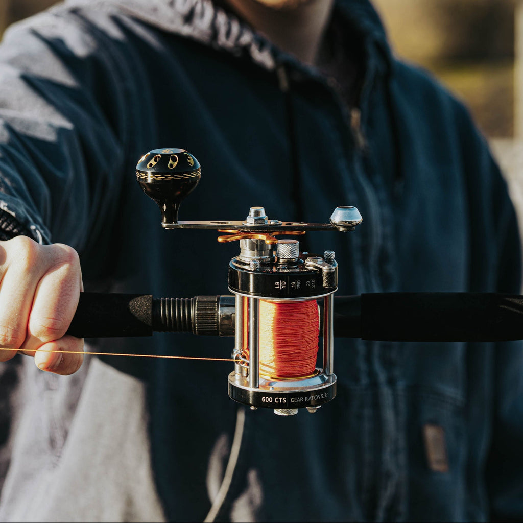Catfish Pro 600CTS Round Baitcaster Reel 19lb of Drag 5.3:1 6+1BB