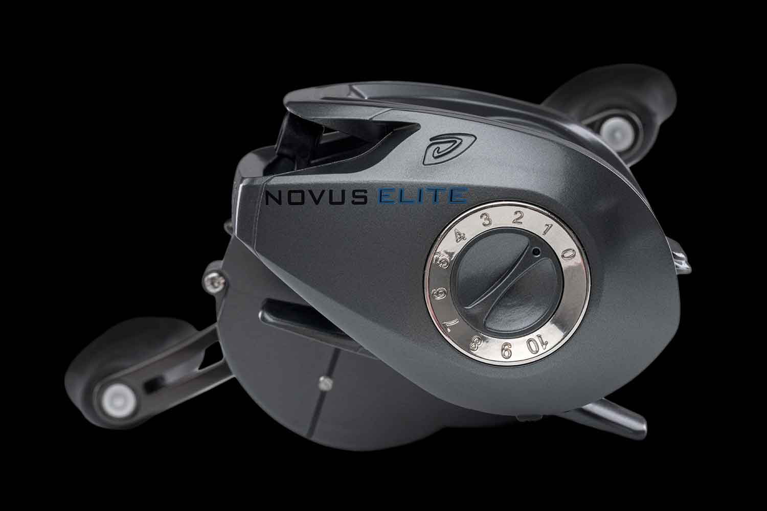 Denali Novus Elite Baitcasting Reel 10+1 BB 17.6lb Drag 7.5oz 7.3 8.1:1